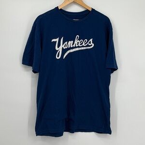 MLB New York Yankees Script Logo T-Shirt XL Navy Blue – Excellent Condition